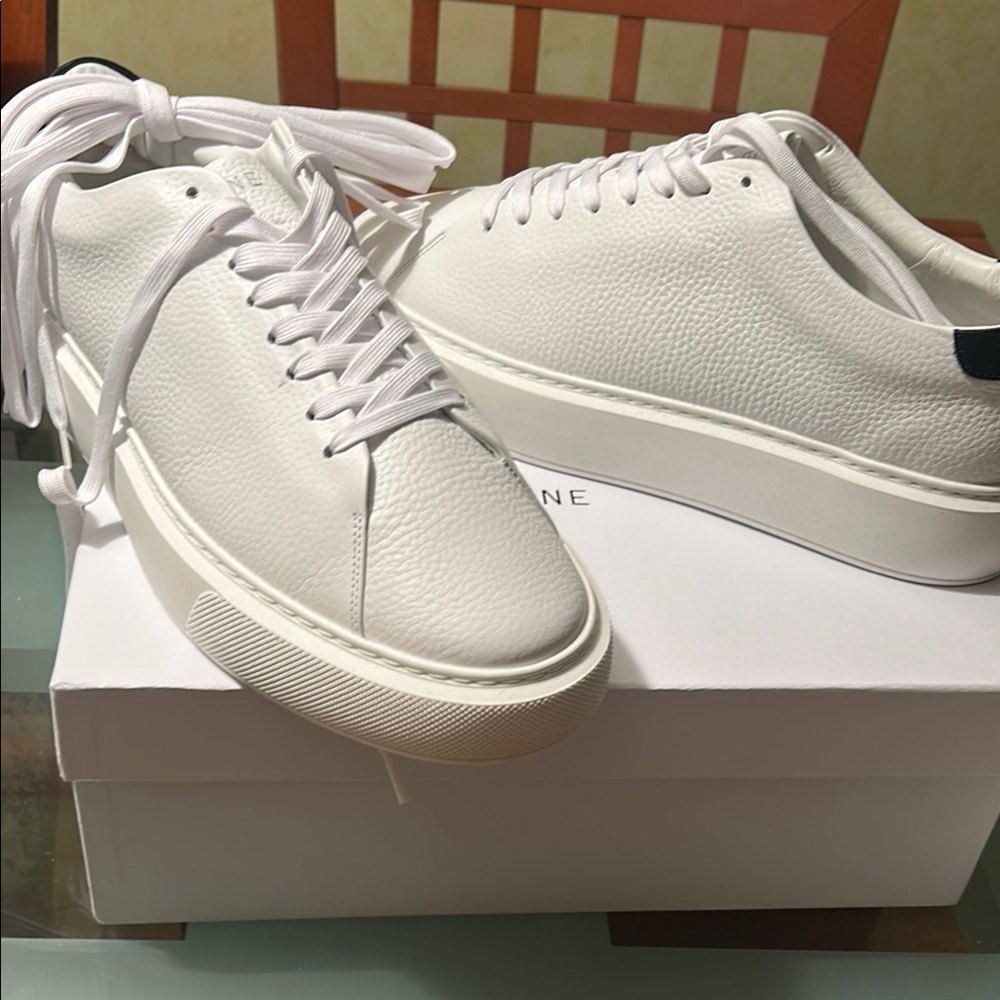 White leather Sneakers with Padded Tongue